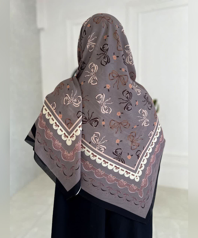 روسری سوپرنخ طرح دالبر قواره ۱۴۰