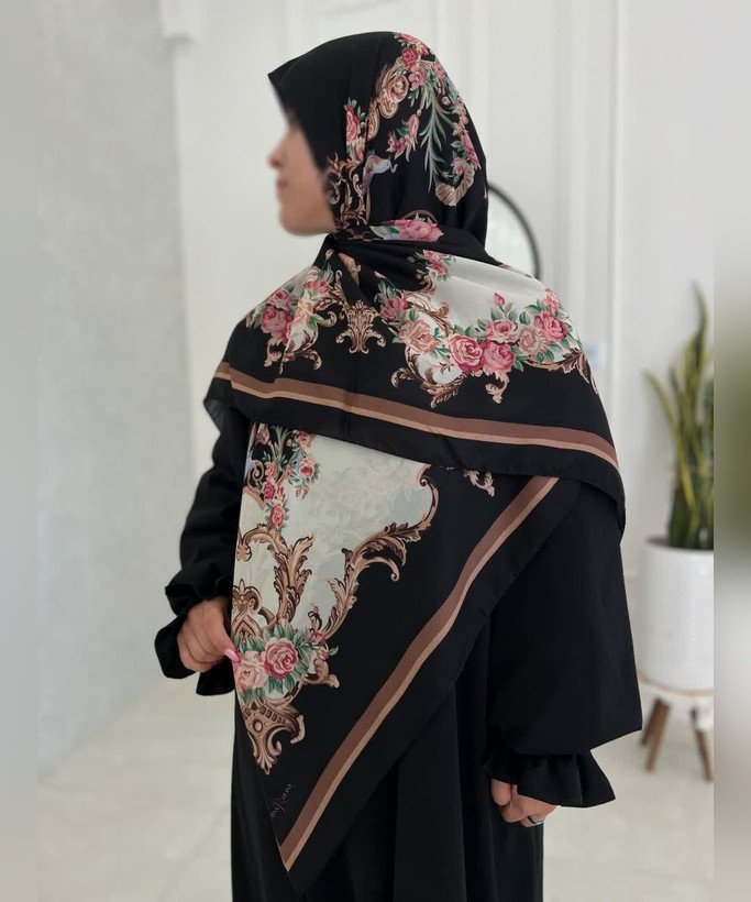 روسری کرپنخ طرح سلطنتی قواره ۱۴۰