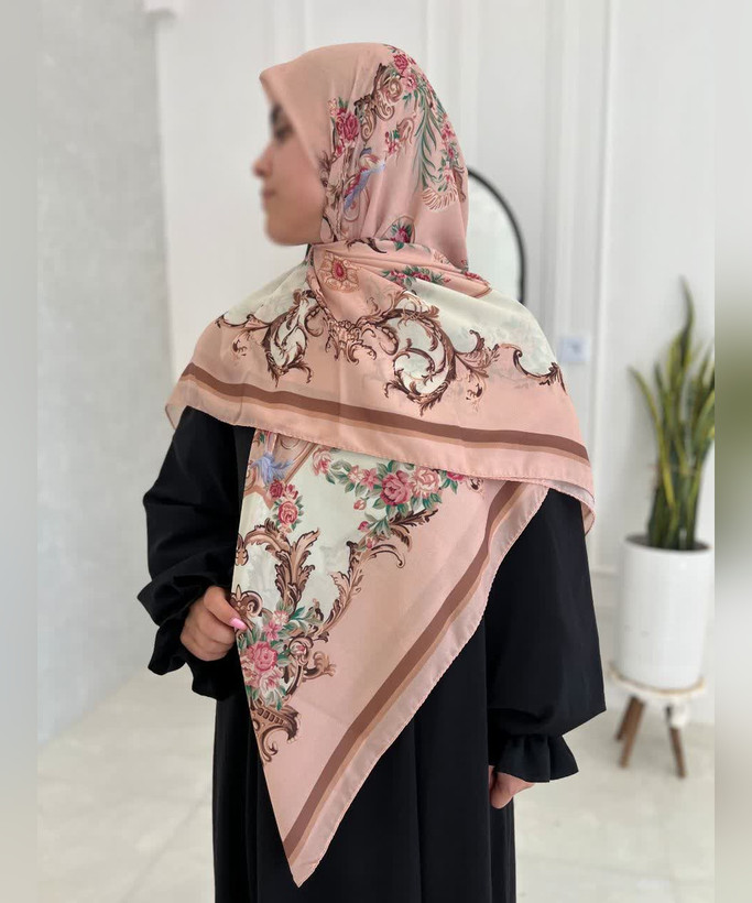 روسری کرپنخ طرح سلطنتی قواره ۱۴۰