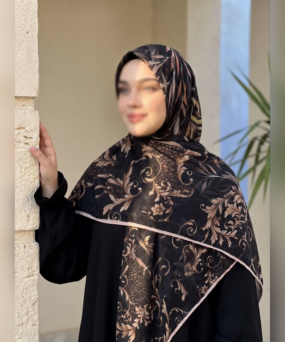 روسری کرپ‌نخ طرح برگ سوزنی قواره ۱۴۰