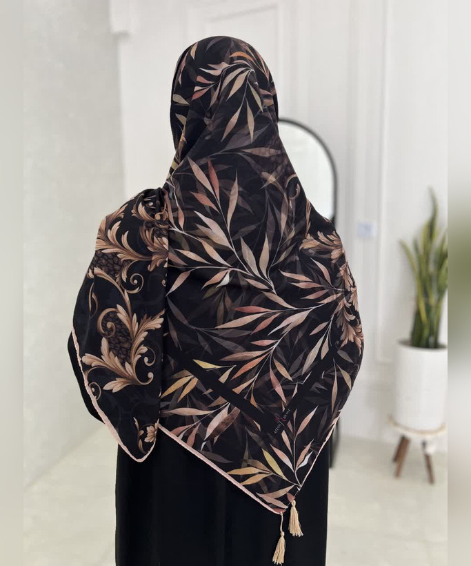 روسری کرپنخ طرح برگ سوزنی قواره ۱۴۰
