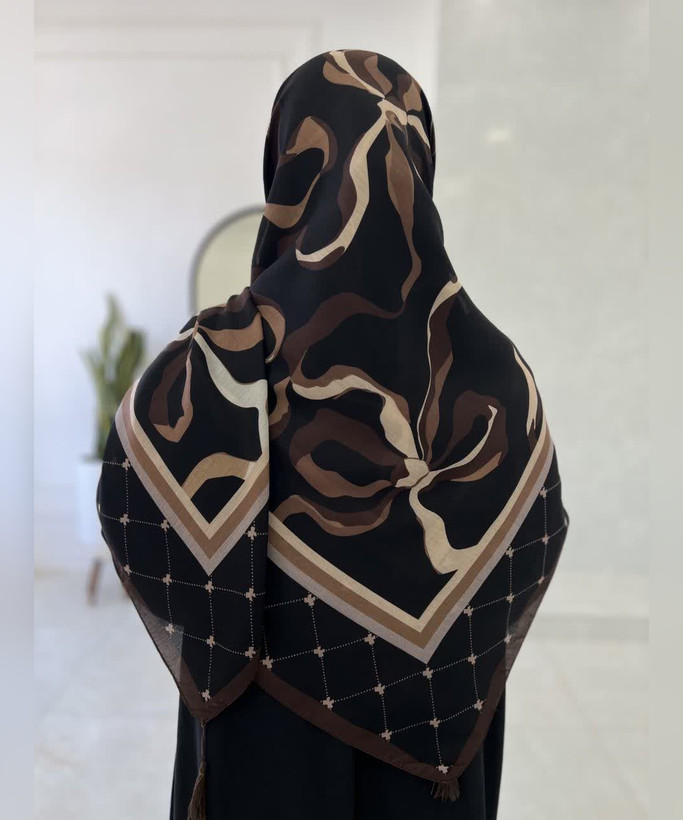 روسری سوپرنخ طرح پاپیون بزرگ قواره ۱۴۰