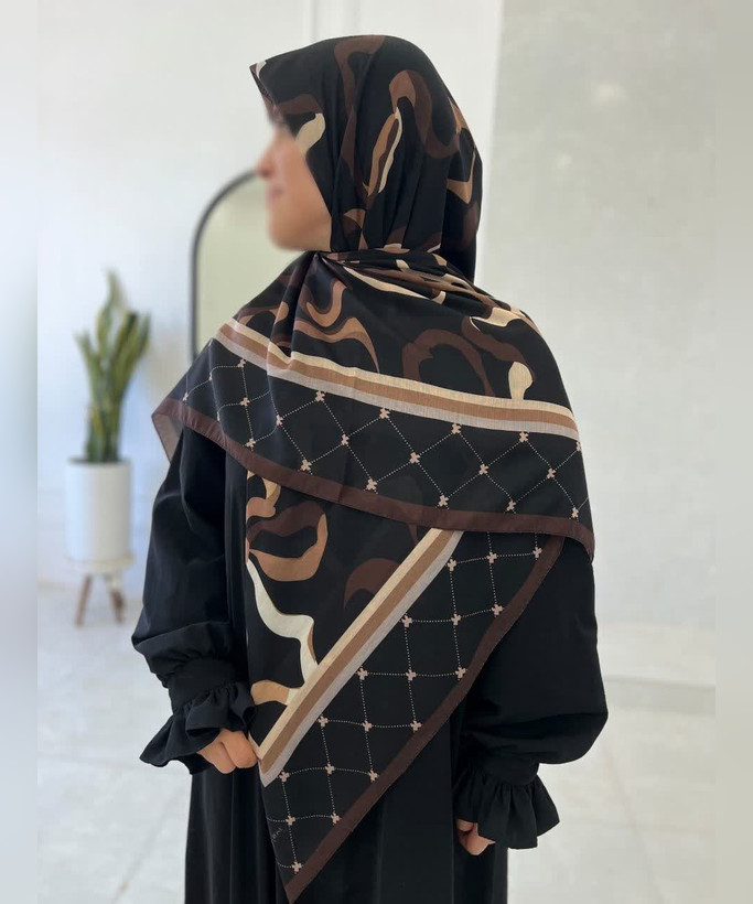 روسری سوپرنخ طرح پاپیون بزرگ قواره ۱۴۰