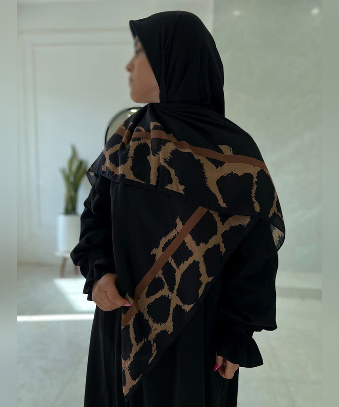 روسری نخی گلدار قواره ۱۴۰