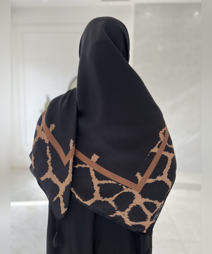 روسری نخی گلدار قواره ۱۴۰