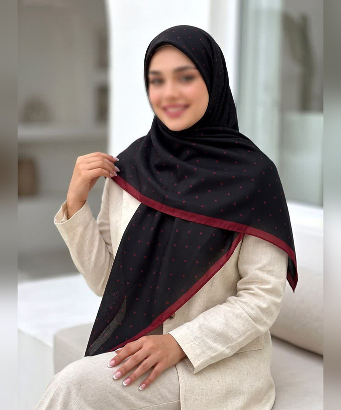 روسری نخی طرح خالخالی قواره ۱۴۰