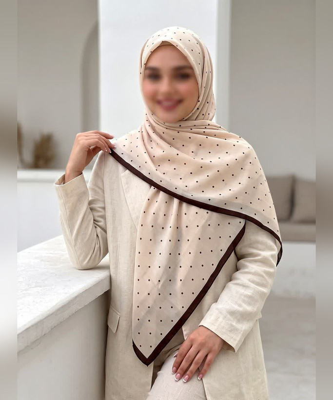 روسری نخی طرح خالخالی قواره ۱۴۰