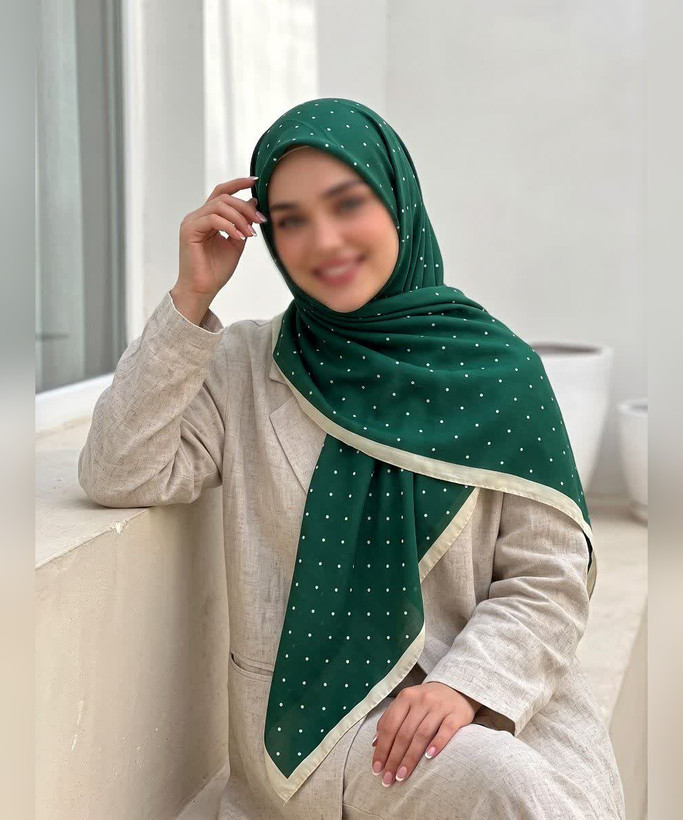 روسری نخی طرح خالخالی قواره ۱۴۰