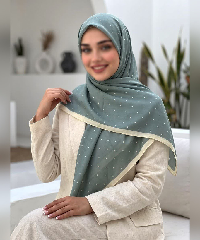 روسری نخی طرح خالخالی قواره ۱۴۰