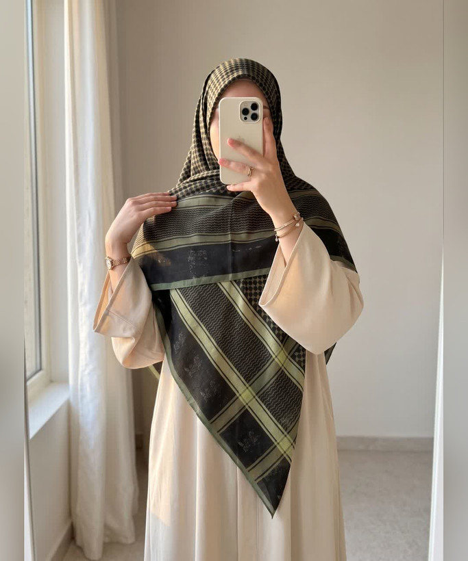 روسری نخی طرح چفیه قواره ۱۴۰