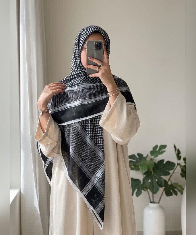 روسری نخی طرح چفیه قواره ۱۴۰